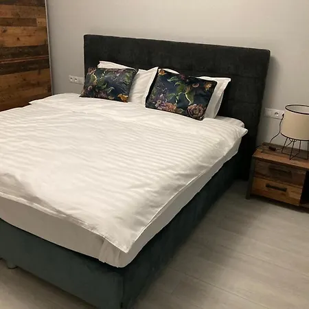 Apartment Ezonia